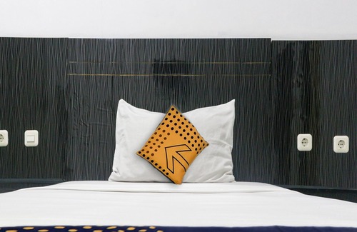 Kupang Hotel | SPOT ON 3605 Clarichie Guest House