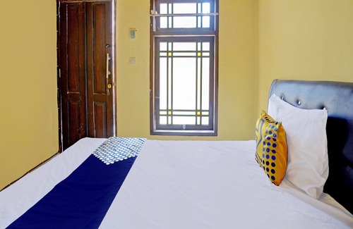 Banyuwangi Hotel | SPOT ON 92480 Iwn Homestay Syariah