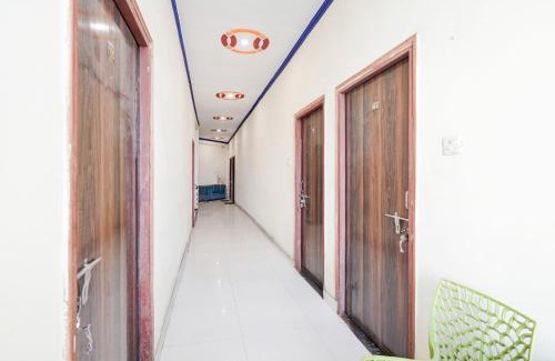 Varanasi Hotel | SPOT ON M L Paying Guest House