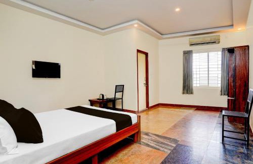 Anekal Hotel | SPOT ON Sj Comforts Boarding And Lodging