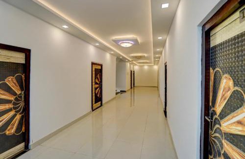Kanpur Dehat District Hotel | Spot On THE RAJA GRAND