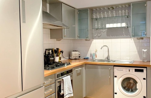 Shoreditch Apartment | SPOTLESS 2-BEDROOM 1000sqft LOFT | 1G WIFI