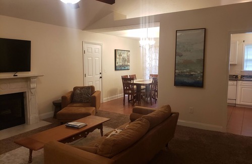 New Bern House | Spotless, comfortable and safe. Great location with excellent kitchen + backyard