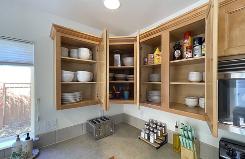 Port Angeles House | Spotless Modern Spacious 1 min to Hurricane Ridge entrance Patio Family friendly