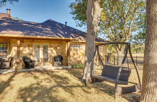 McNeil House | Sprawling Leander Home w/Game Room!
