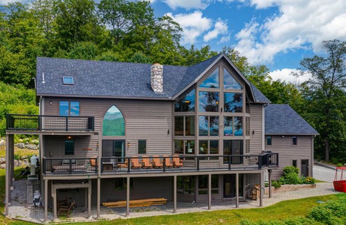 Sunday River Area House | Sprawling mountain-view home with private pool, hot tub, game room, & fireplace