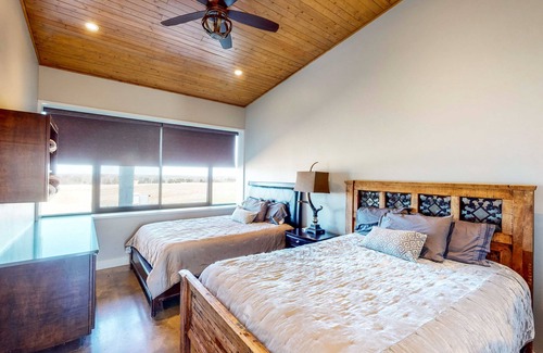 Pawnee House | Sprawling retreat with two lodges, entertainment