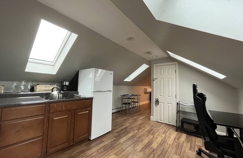Elmhurst Apartment | Spread Out In Providence!