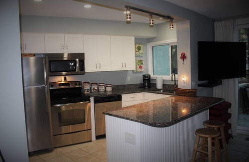 Hilton Head Island Villa | Spring and Summer are on the way! Beautiful 3BR 2BR Villa, Keyless, WiFi