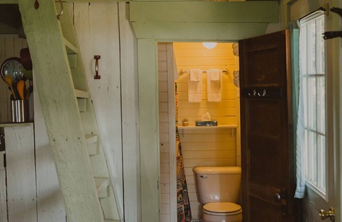 Seeley Lake Cabin | Spring Cabin at Tamaracks Resort a cozy cabin with full kitchen and lake views.