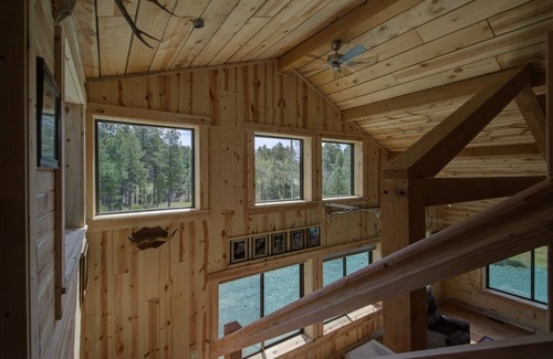 Colonial Pine Hills Cabin | Spring Canyon Buffalo Cabin