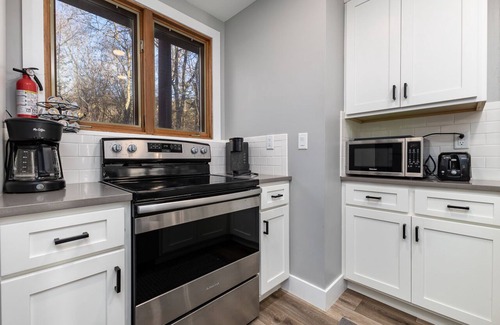 The Galena Territory Condo | Spring Creek Sanctuary 2BR Villa – Fireplace, Deck & Owners’ Club Access