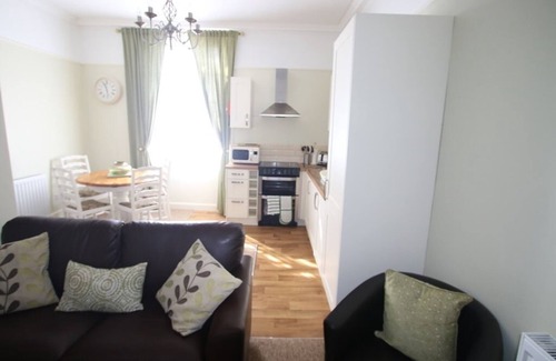 Gosport Apartment | Spring Garden Apartments, Gosport, Hampshire UK