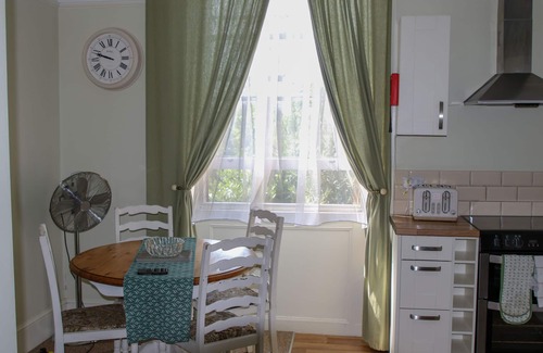Gosport Apartment | Spring Garden Apartments, Gosport, Hampshire UK