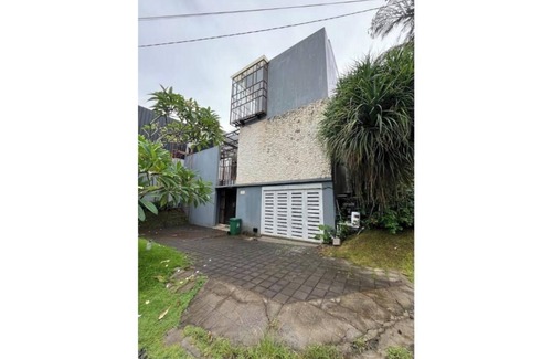 Sawangan House | Spring Ilaira 2 bedrooms Villa