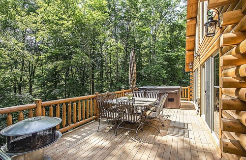 Bremen Cabin | SPRING IS IN THE AIR! BOOK YOUR SPRING GETAWAY NOW!