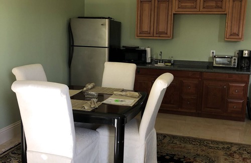 Altamonte Springs House | SPRING LAKE GETAWAY SUITE (Detached Guest House)