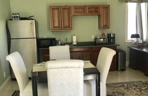 Altamonte Springs House | SPRING LAKE GETAWAY SUITE (Detached Guest House)