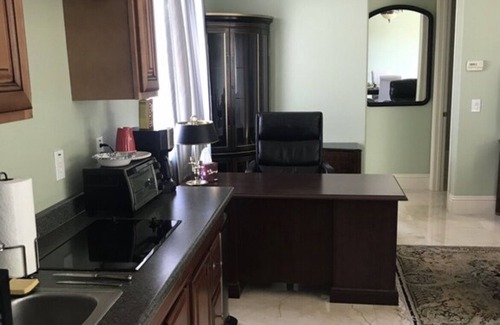 Altamonte Springs House | SPRING LAKE GETAWAY SUITE (Detached Guest House)