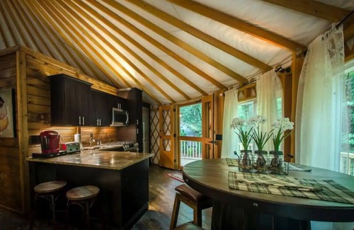 Topton House | Spring Ridge Yurt - Creekside Glamping w/Private Hot Tub