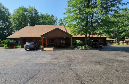 Prudenville Bed & Breakfast | Springbrook Inn AuSable