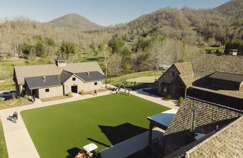 Canton Villa | Springdale Bluebird Villa Lodging