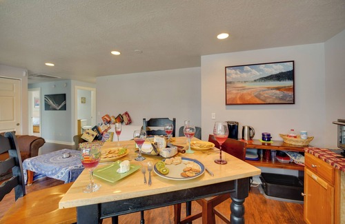 Springfield Apartment | Springfield Apt w/Deck + Central Location!