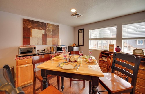 Springfield Apartment | Springfield Apt w/Deck + Central Location!