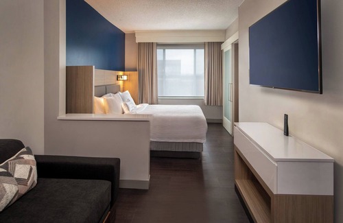 Herndon Hotel | SpringHill Suites by Marriott Herndon Reston