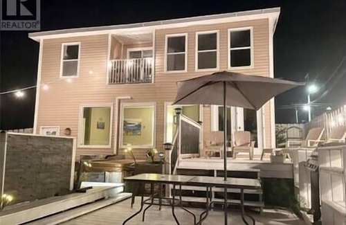 Lewisporte House | Springhouse Oasis Ocean View 4 Bedroom/4 Bath