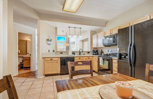 Briargate House | Springs Comforts | Pets OK | Ping Pong |by nestago