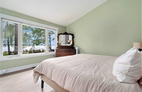 Boyne City House | Springwater Lake House - 75ft Frontage of Lake Charlevoix