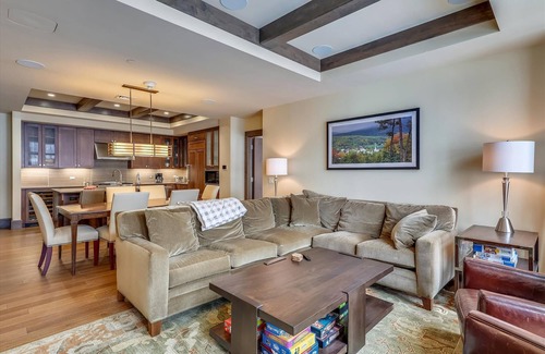 Stowe Area Condo | Spruce Adventure: slopeside 3 br, fireplace, a/c, garage, resort access!