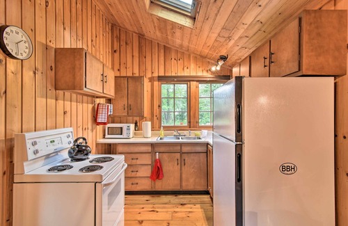 Boothbay Harbor Cottage | 'Sprucewold' Boothbay Harbor Cottage w/Deck