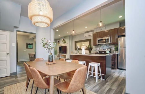 Squirrel Hill South House | Sq. Hill 🏡 Frick Park 🚵‍♀️ Parking 👑 King Bed