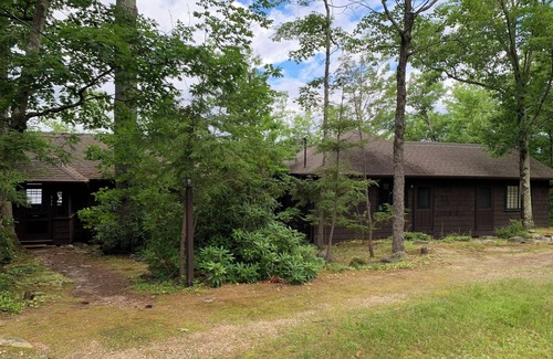 Moultonborough Cottage | Squam Lake charming, authentic cottage with dock & tennis court