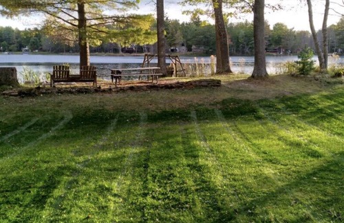 Kalkaska House | SQUAW LAKE northern getaway