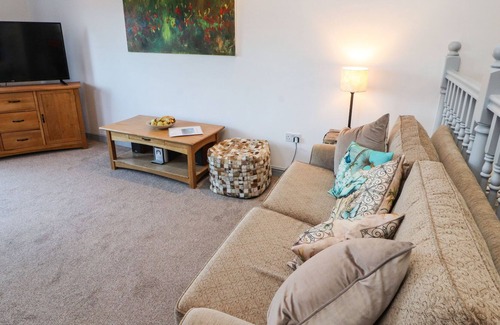 Penrith Cottage | SQUIRREL COTTAGE, family friendly, with pool in Penruddock