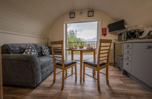 Roybridge House | Squirrel Lodge