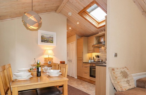 Troutbeck Bridge Cabin | SQUIRRELS LEAP LODGE, pet friendly, with a garden in Windermere
