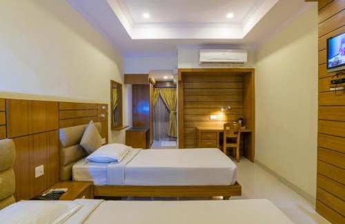 Irinjalakuda Hotel | Sree Gokulam Residency
