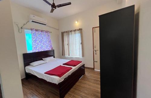 Kanchipuram Hotel | Sri Adhinath Homes