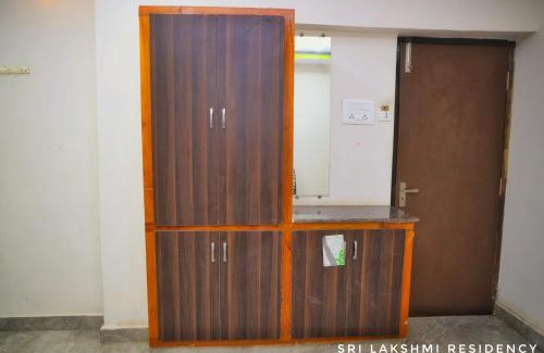 Tirupati Hotel | Sri Lakshmi Residency