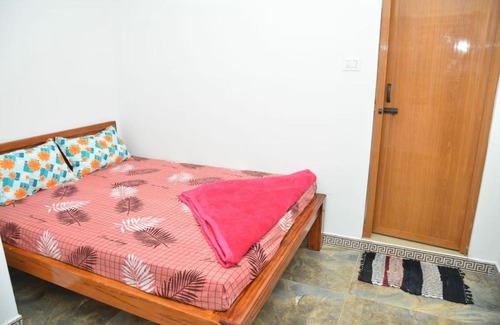 Valparai House | Sri Murugan Homestay
