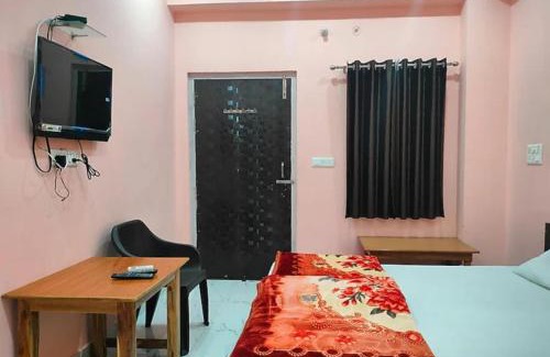 Ayodhya House | Sri Rameshwaram Guest House Near by Ram Mandir 300 Meter