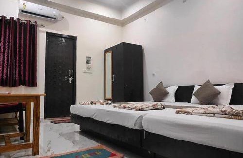 Ayodhya House | Sri Rameshwaram Guest House Near by Ram Mandir 300 Meter