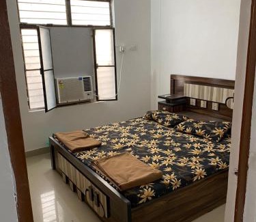 Faizabad Apartment | SRIRAM HOMESTAY 01 KM to SRI RAM MANDIR