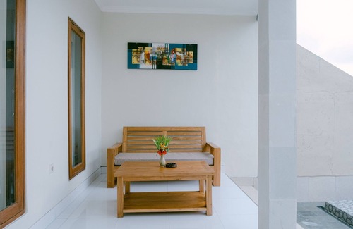 Keramas House | Sriwedari House Keramas