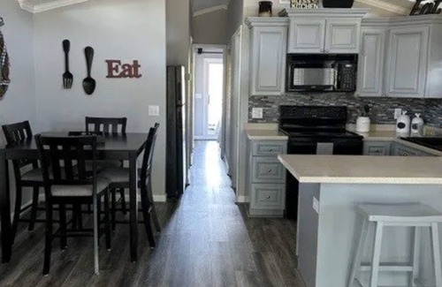 Bainbridge Boat Rental | SS MINNOW n55' Houseboat on the Flint River, a floating oasis!