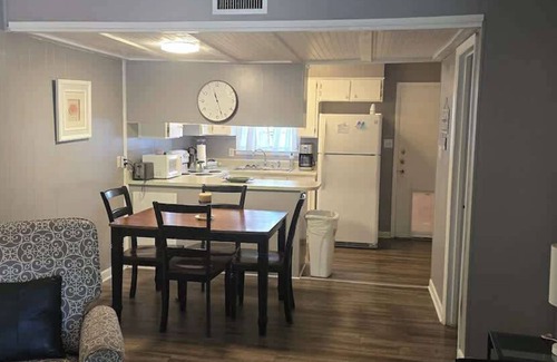 Saint Simons Island Apartment | SSI Beach on Butler # 2-Island Oasis